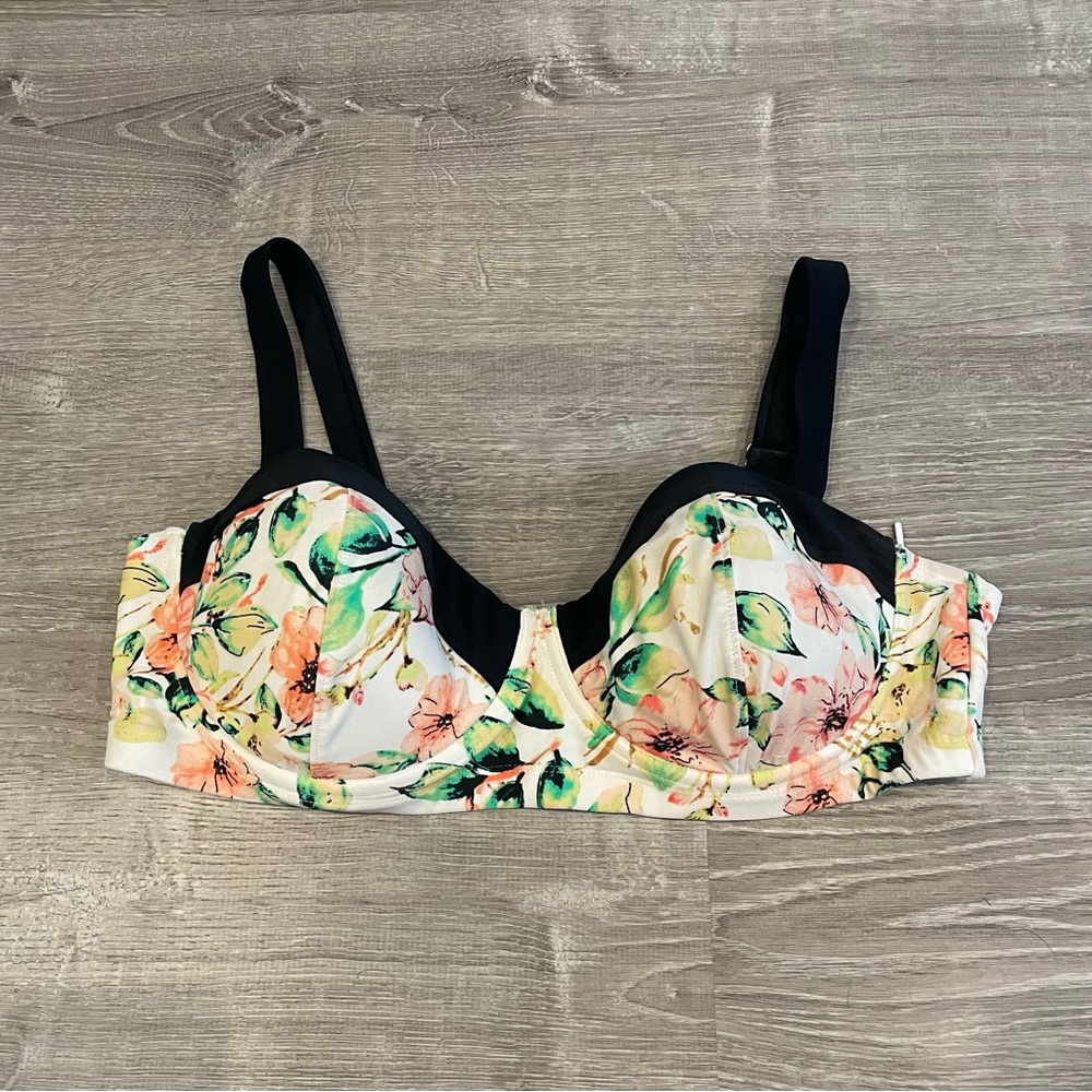 Ava & Viv Floral Underwire Light Pad Bikini Top Size 16W